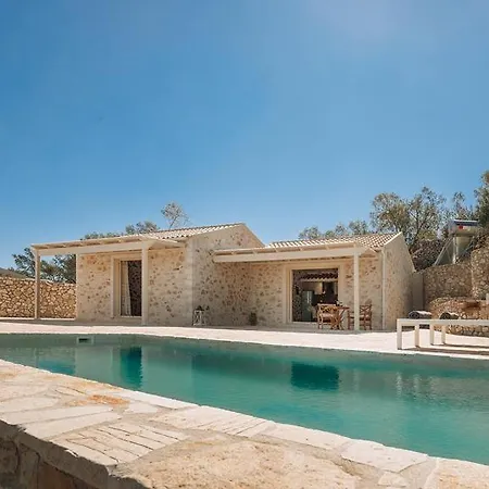 Sappho Villa Magaziá